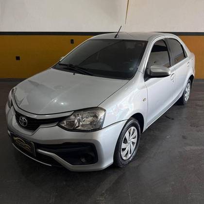 TOYOTA ETIOS 1.5 XS 16V FLEX 4P AUTOMÁTICO TOYOTA ETIOS 1.5 XS 16V FLEX 4P AUTOMÁTICO